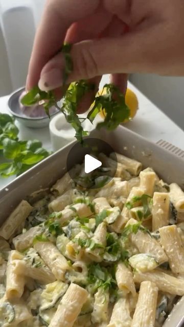 Feta Cheese Pasta With Zucchini, Zucchini Feta Pasta, Feta Cheese Pasta, Veggie Pasta Recipes, Cheese Pasta Bake, Pasta With Zucchini, Courgette Pasta, Garlic And Olive Oil, Med Diet