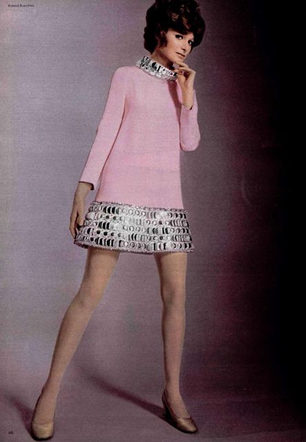 Pierre Cardin mod mini dress with silver bling 1960s Fashion Women, Space Age Fashion, 1969 Fashion, 60’s Fashion, Fashion 60s, Style Année 60, Mode Retro, 1960 Fashion, Mod Mini Dress