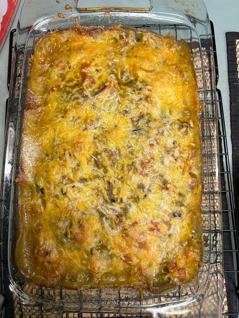 Green Chili Chicken Enchiladas Easy, Green Chilli Chicken Enchiladas, Green Chili Chicken Enchilada Soup, Chili Chicken Enchiladas, Chili's Chicken Enchilada Soup, Green Chili Chicken Enchiladas, Mexican Dinners, Easy Enchilada Recipe, Green Chile Enchilada Sauce