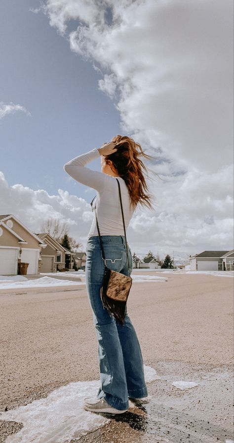 Kimes Jeans Outfits, Kimes Ranch Olivia Jeans Outfit, Kimes Ranch Jeans Outfit, Kimes Jeans Women, Country Outfits Winter, Western Boho Aesthetic, Kimes Jeans, Kim’s Ranch Jeans, Western Boho Outfits