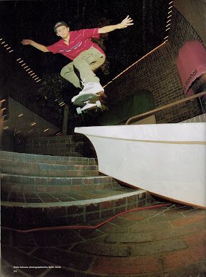 Skate Asthetic, 90s Skaters, Skater Wallpaper, Mike Carroll, Skateboard Pics, Skateboard Photos, 90s Skate, Skateboard Pictures, Skateboard Aesthetic