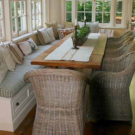 Cute Farmhouse Sunroom, Furniture Remodel, Sunroom Dining, Paint Makeover, Fireplace Diy, Modern Porch, Sunroom Decorating, Small Fireplace, Sunroom Designs