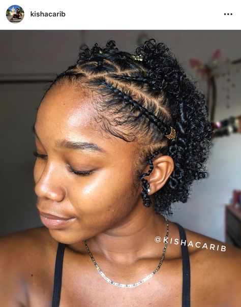 Half Cornrows, Short Hair Twist Styles, Side Cornrows, Cabello Afro Natural, Short Natural Curly Hair, Twa Hairstyles, Braiding Styles, Quick Natural Hair Styles, Single Braids