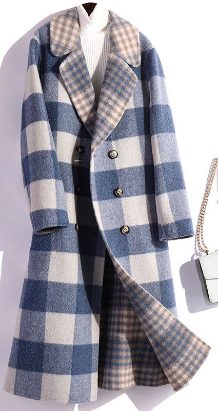 Mode Tartan, Checkered Coat, Woolen Coat Woman, Fall Fashion Coats, Fall Coat, Woolen Coat, Moda Vintage, Mode Hijab, Coat Fashion