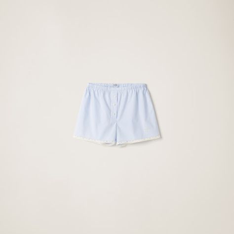 These Poplin Boxers Reinterpret A Menswear Garment By Drawing From Miu Miu's Provocative Femininity. The Embroidered Edge And Crisp Fabric Create A Refined, Playful Design. The Embroidered Logo Completes The Aesthetic With An Iconic Note. Boxer Shorts Women, Miumiu Dress, Shorts Drawing, Miu Miu Handbags, Beachwear Collection, Satin Bra, Checked Jacket, Silk Shorts, Shorts Women