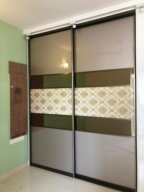 Closet Designs Modern, Profile Doors Wardrobe, Backpainted Glass Wardrobe, Acrylic Wardrobe Designs, False Partition, Acrylic Laminate Wardrobe, Profile Shutter Wardrobe, Acrylic Wardrobe Design Bedroom, Aristo Wardrobe Designs