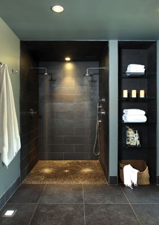 Shower for two. Doorless Shower Design, Drømme Bad, Spa Bathroom Design, Dekorere Bad, Doorless Shower, Open Showers, Bilik Mandi, Spa Design, Basement Bathroom