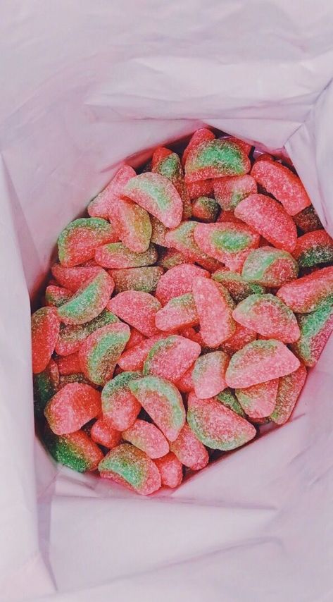 VSCO - Use code KYLIEDUNCAN20 for 20% off of your entire purchase on puravidabracelets.com 💜💜💜 | lifegoalz Sour Patch Watermelon, Watermelon Gummies, Always Hungry, Sour Patch, Favorite Snack, Food Cravings, Yummy Snacks, Junk Food, Mouth Watering