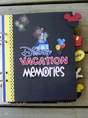 See It, Snap It, Scrap It!: My Latest Disney Album ... Disney Mini Album, Mini Album Scrap, Autograph Book Disney, Memories Book, Scrapbook Disney, Scrapbook Cover, Disney Scrapbooking Layouts, Vacation Scrapbook, Disney Scrapbook Pages