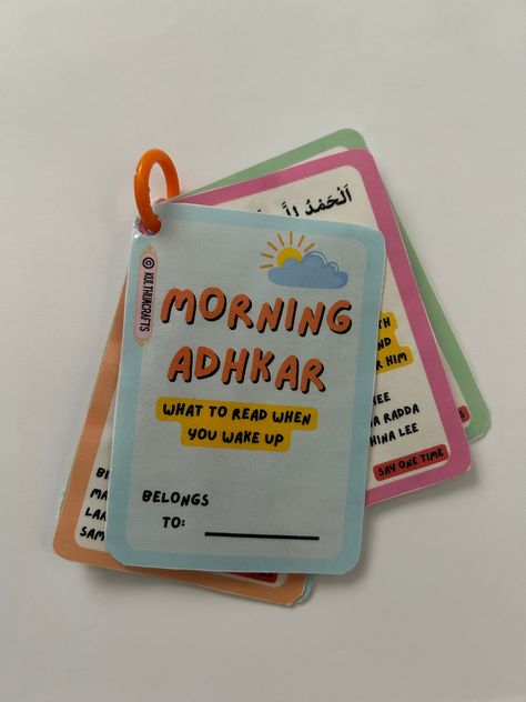 Start your childs day the right way with these morning adhkar flashcards. These will help your child memorize what to say in the mornings to be protected by Allah and be close to him. Small enough to keep on bedside nightstand! Azkar Morning, Flash Card Design, Flashcards Design, Flash Cards Aesthetic, Flashcards Aesthetic Ideas, Flashcard Design, Morning Adhkar, Flashcards Aesthetic, Morning Azkar