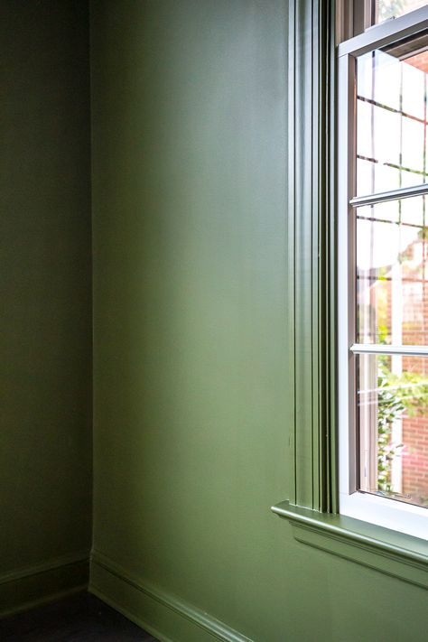 Sunroom With Green Walls, Green Painted Trim Interior, Kelly Green Walls, Green Walls With Green Trim, Green Paint Wood Trim, Olive Green Trim Interior, Bancha Farrow And Ball Bedroom, Light Moss Green Paint, Medium Green Walls