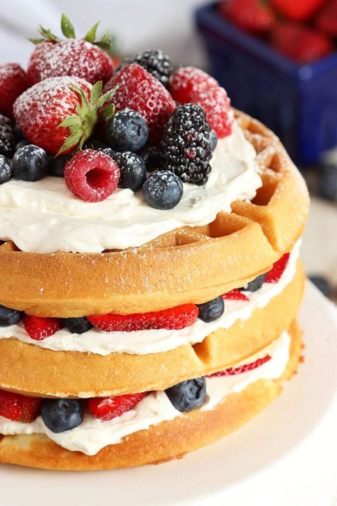 Incredibly easy to make, this Berry Vanilla Bean Belgian Waffle Cake using a simple waffle mix so your cake is ready in less than 30 minutes! | TheSuburbanSoapbox.com Dessert Waffles, Fine Dining Desserts, Monster Cookie Bars, Waffle Maker Recipes, Cake Video, Waffle Cake, Monster Cookie, Homemade Birthday Cakes, Waffle Mix