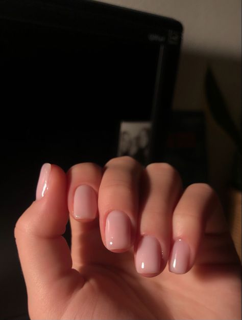 Natural Acrylic Nails Short Fall, Natural Nails Real Painted Ideas, Soft Aesthetic Nails Short, Nails Normal Size, Natural Nails Unpolished, Nursing School Manicure, Natural Manicured Nails, Basic Nails Natural, Natural Nail Designs For School