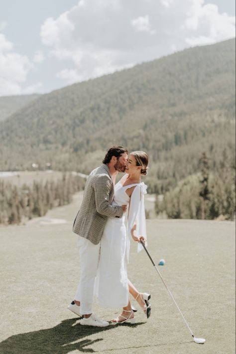 Golf Wedding Pictures, Golf Course Couple Photos, Engagement Shoot Golf Course, Golf Course Elopement, Wedding Golf Course Pictures, Prewedding Golf Ideas, Golf Cart Engagement Photos, Golf Wedding Invitations, Golfing Engagement Photos