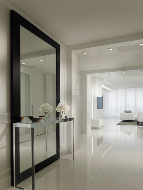 Contemporary Hallway, Vstupná Hala, Hall Mirrors, Large Hallway, Hallway Mirror, Sala Grande, White Tile Floor, Hallway Designs, Hallway Design