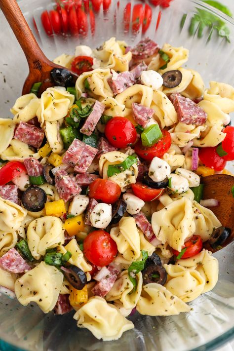 Easy Italian Tortellini Pasta Salad - Kalefornia Kravings Italian Tortellini Pasta Salad, Italian Tortellini Pasta, Tortellini Pasta Salad Recipes, Italian Tortellini, Cheesy Tortellini, Tortellini Pasta Salad, Summer Pasta Salad Recipes, Antipasto Pasta Salads, Pasta Salad With Tortellini