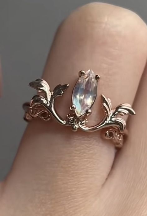 Engagement Ring Cottage Core, Fairycore Promise Ring, Angel Wedding Ring, Wedding Rings Fairycore, Elven Rings Engagement, Medevil Engagement Rings, Fairy Ring Engagement, Fairy Rings Jewelry Wedding, Fantasy Rings Aesthetic