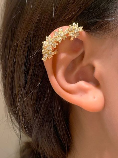 Ear Cuffs No Piercing, Flower Ear Cuffs, Crystal Ear Cuff, Ear Cuff Jewelry, Celebrity Jewelry, Flower Ear, Ear Clips, Cuff Jewelry, Luxury Diamonds