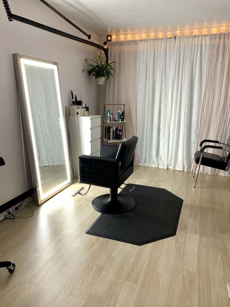 Home garage to studio salon -DIY Room Salon Ideas, Diy Hair Salon, Home Salon Ideas Small, Salon Ideas Small, Salon Decor Studio, Salon Suite Decor, Home Hair Salons, Beauty Room Salon, Home Beauty Salon