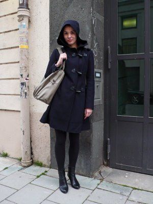 Duffle coat Young Professional Outfits, Duffel Coat, Outfits Modest, Coat Outfit, Duffle Coat, Fashion Autumn, The Hope, Coat Outfits, Modest Fashion Outfits