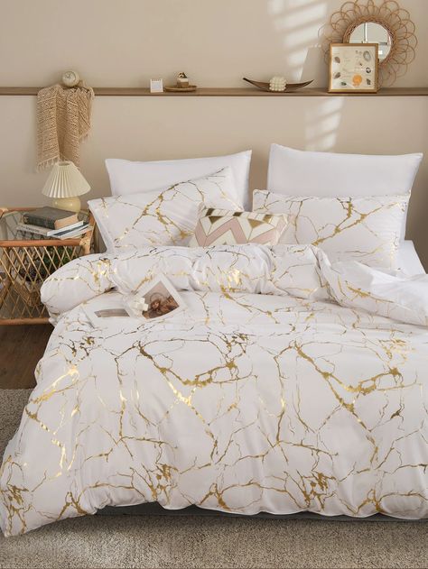 Gold Bedroom Decor, Gold Rooms, Pattern Duvet Cover, Gold Bedroom, Designer Bedding Sets, Down Comforter, Duvet Cover Pattern, Duvet Bedding, Bed Duvet Covers