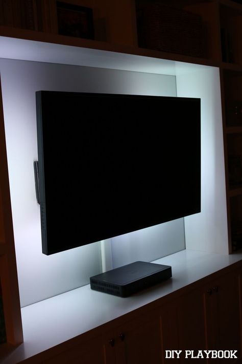 How to add LED lights to your flat screen TV. So easy and such a cool look for your family room. Lights Behind Tv, Best Tv Wall Mount, Swivel Tv Stand, Home Theater Installation, Tv Lighting, Deco Led, Tv Backlight, Diy Playbook, Flat Screen Tv