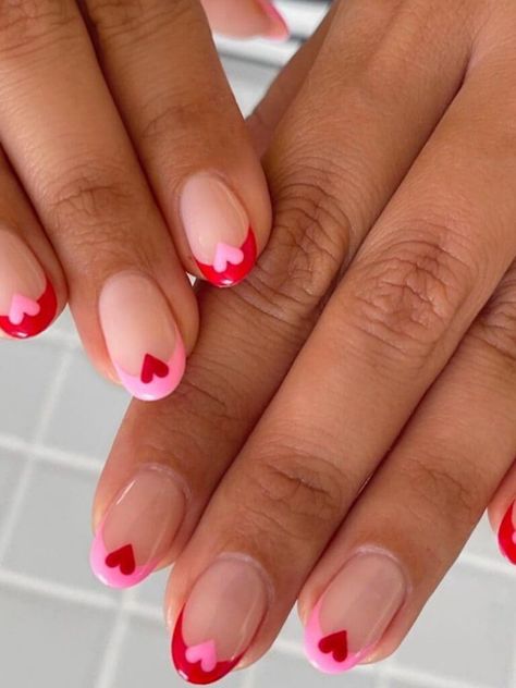 French short nails in pink and red with a heart accent Pink French Tip Nails, Pink French Tip, Vday Nails, Kutek Disney, February Nails, Red Valentine, Pink French, Cute Gel Nails, Tip Nails