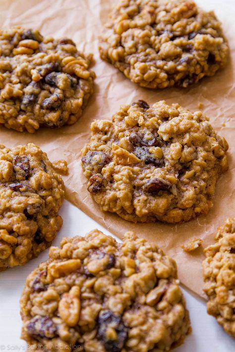 Soft Chewy Oatmeal Raisin Cookies, Soft Oatmeal Raisin Cookies, Easy Oatmeal Raisin Cookies, Chewy Oatmeal Raisin Cookies, Best Oatmeal Raisin Cookies, Cookie Recipes Oatmeal Raisin, Oatmeal Raisin Cookies Chewy, Easy Oatmeal, Sally's Baking