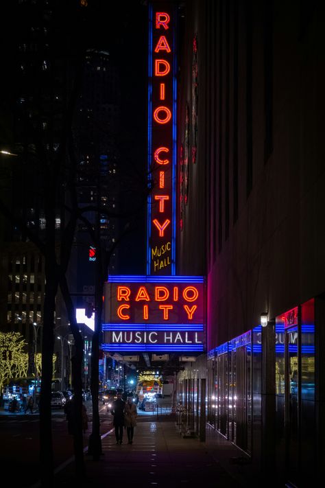 Get a behind-the-scenes look at New York’s legendary Radio City Music Hall on a guided tour.
Manhattan | Night photography | Street photography | Broadway | 6th avenue | Neon lights Radio City Music Hall Aesthetic, Broadway Aesthetic, Broadway Sign, Manhattan Night, Hall Painting, A Chorus Line, Photography Street, Radio City Music Hall, Radio City