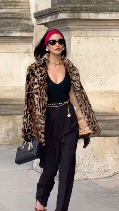 Mafia Wife Aesthetic Outfits, Leopard Print Jacket Outfit, Leopard Print Coat Outfit, Styling Jackets, Movies Fashion, Chicago Outfit, Feminine Clothing, Leopard Print Outfits, Wife Style