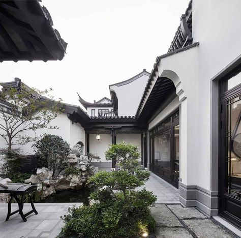 Chinese Villa, Mafia House, Chinese Courtyard, Chinese House, Chinese Home, China Architecture, Chinese Interior, Courtyard Design, Asian Architecture