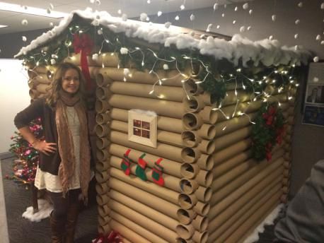 Angela Westfield with her log cabin office cubicle at the W Minneapolis. Christmas Cubicle Decorations, Work Cubicle, Cubicle Decor Office, Door Decorating Contest, Office Cubicle, Cubicle Decor, Office Christmas Decorations, Office Holiday, Office Christmas