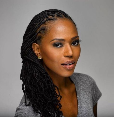 Would love to find out who this sister's loctician is and what products are used in her hair. Professional Dreadlocks Black Women, Business Women With Locs, Professional Locs Black Women, Small Dreads Black Women, Dreadlocks Photoshoot, Halo Loc Styles, Artificial Dreadlocks Hairstyles, Small Starter Locs, Artificial Locs