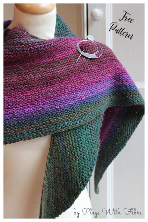 6 Triangle Garter Stitch Scarf Shawl Free Knitting Pattern - Page 2 of 2 Boomerang Shawl, Free Knit Shawl Patterns, Garter Stitch Scarf, Cowl Patterns, Caron Cakes, Colour Gradient, Knit Shawls, Scarf Patterns, Knitted Shawl