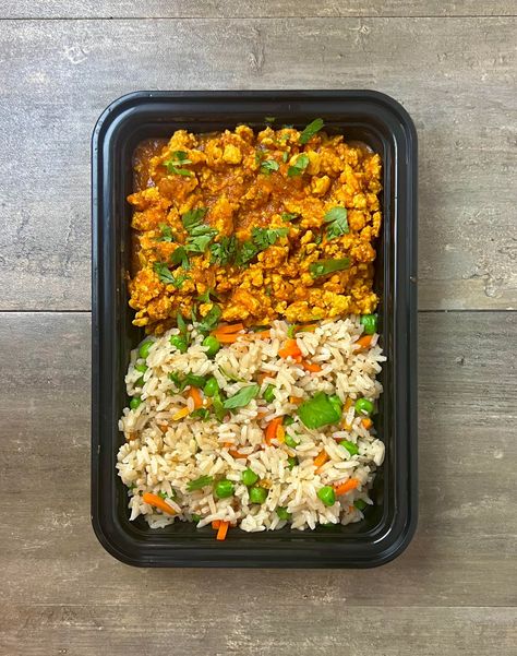 I was able to meal prep this Easy Ground Chicken Curry in only 40 minutes. Asimplified version of chicken curry to allow for a fast option Ground Chicken Meal Prep, Ground Chicken Curry, Meal Prep Manual, Braised Chicken Breast, Gluten Free Crepes, Chicken Lunch, Best Meal Prep, Dinner Meal Prep, Roasted Chicken Breast