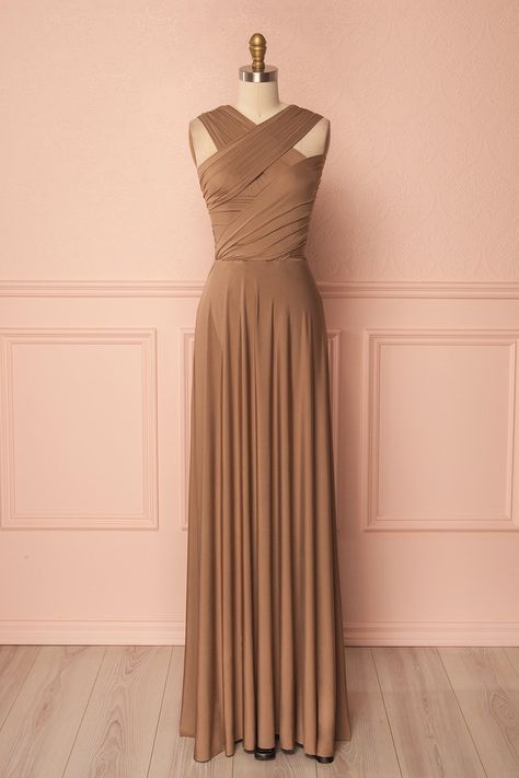 Ailisa Latte #Boutique1861 / Explore your creativity with this evening gown featuring a shimmering color and a silky, stretchable fabric. The semi-circular maxi skirt drapes elegantly, while the top - consisting of two wide strips of fabric - offers endless styling possibilities, so you can create a perfect look just for you. A wonderful option for bridesmaids! Convertible Maxi Dress, Skirt Draping, Festa Party, Boutique 1861, Convertible Dress, Infinity Dress, Grad Dresses, Dress Robes, Unique Dresses