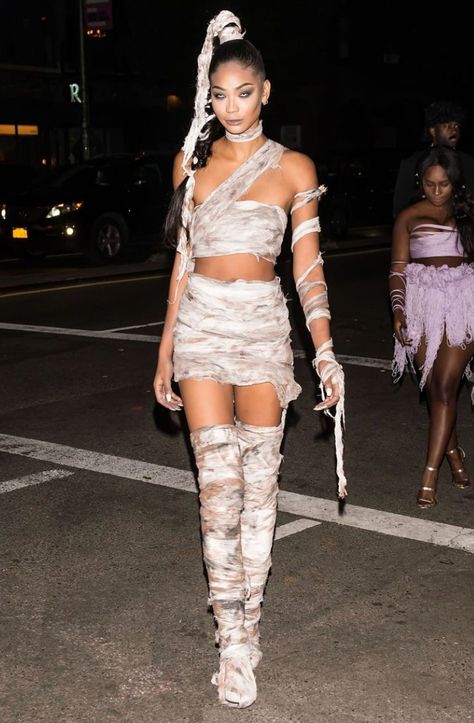 mummy costume Mummy Halloween Costume, Mummy Costume, Kostuum Halloween, Kostum Halloween, Best Celebrity Halloween Costumes, Halloween Costumes 2016, Celebrity Costumes, Celebrity Halloween, Halloween Coustumes