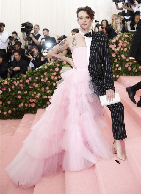 Michael Urie, Camp Fashion, Met Gala Outfits, Met Gala Dresses, Gala Outfit, Gala Fashion, Fashion Gal, Festival Camping, Lily Aldridge