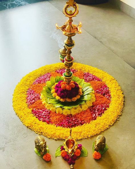 Day 10 Thiruvonam Onam Celebration Decoration, Onam Flower Decoration, Onam Decor, Onam Pookalam Design, Poo Kolam, Ganpati Decor, Pongal Celebration, Diya Decoration Ideas, Pooja Decor