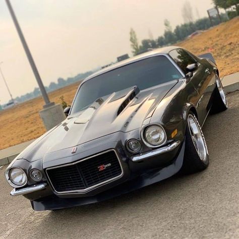 Z28 Camaro, Modded Cars, Chevrolet Camaro 1970, Tmax Yamaha, Chevy Camaro Z28, Old Muscle Cars, Car Wheels Rims, Chevy Muscle Cars, Custom Muscle Cars