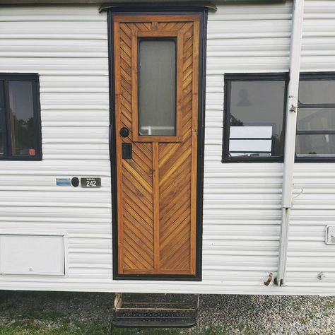 Y'all....these doors!!!😍 . . I shouldn't be surprised that @timmynice52 would do amazing carpentry work on this exterior. But I'm still… | Instagram Vintage Camper Exterior Ideas, Camper Door Remodel, Painted Trailer Exterior, Diy Camper Door Replacement, Trailer Door Makeover, Exterior Camper Door Makeover, Camper Makeover Ideas Diy, Cute Camper Ideas, Rv Door Ideas