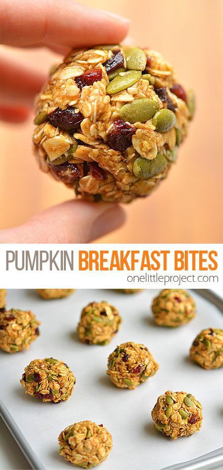 These no-bake pumpkin breakfast bites are SO GOOD and so awesome for busy mornings! They're quick to make, super healthy and they'll actually keep you full. With pumpkin seeds, pumpkin and dried cranberries they have all those amazing autumn flavours! Such a great fall recipe idea! Pumpkin Energy Balls, Raw Breakfast, Pumpkin Breakfast, Bake Pumpkin, Energy Ball Recipe, Granola Breakfast, Breakfast Bites, Raw Foods, Medical Medium