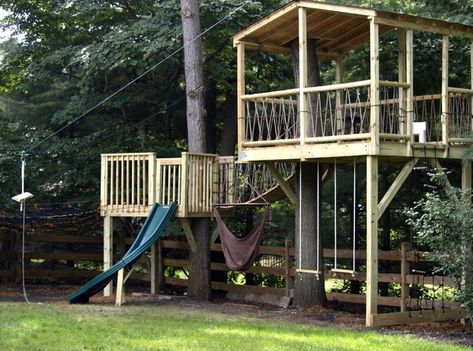 Tree House Playground, Playground Landscaping, Tree House Plans, Tree Fort, Tree House Diy, Tree House Kids, Cool Tree Houses, Kids Outdoor Play, Tree House Designs