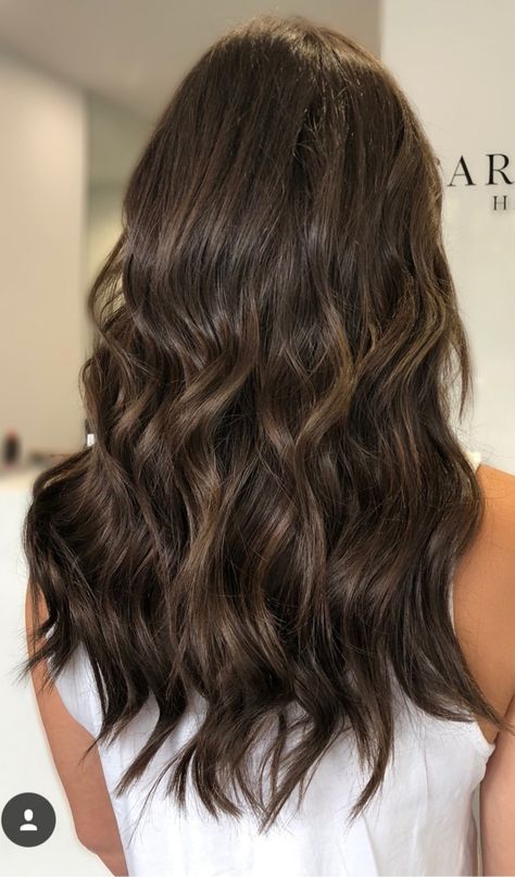 Medium Length Dark Brown Hair Curled, Bridal Hair Mid Length, Medium Length Loose Curls, Curled Medium Length Hair, Brunette Mid Length Hair, Bleach Brown Hair, Loose Curls Medium Length Hair, Bridal Hmu, Brunette Ideas