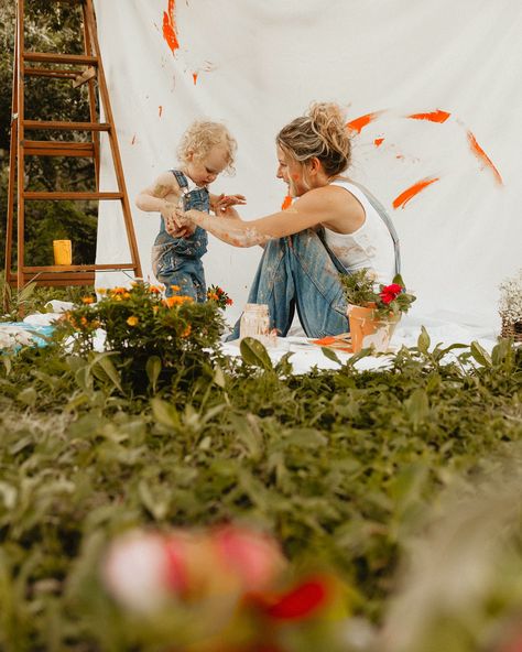 What a fun and messy shoot! 🥹❤️ when I found out Samantha is an artist I knew this trendy shoot would be perfect for her! Although it was a chaotic shoot, I love when a toddler is just being a toddler because you truly get the best shots! Love seeing all the mommy and me painting sessions and their twists! We painted flower pots instead of canvases! 🎨🖌️🪜🌻 #tampaphotographer #stpetephotographer #mommyandme #artistsoninstagram #mommyandmephotoshoot #motherhoodphotography #creativephotography #... Mom And Daughter Paint Photoshoot, Paint Session Photography, Mommy And Me Pics, Fun Toddler Photoshoot Ideas, Paint Photoshoot Kids, Paint On Body Photography, Mommy And Me Painting Photoshoot, Mommy And Me Painting, Mom And Daughters Painting