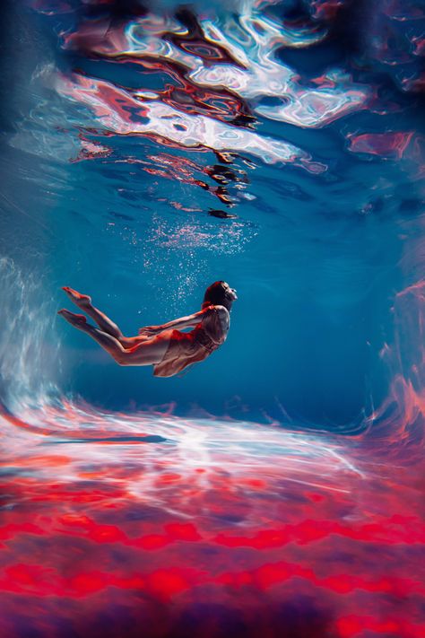 Different Types Of Rebirth: Stunning Series By Marta Syrko Imperfection Photography, Underwater Shoot, Electronic Drawing, Underwater Photoshoot, Underwater Portrait, Famous Dancers, Photoshop Painting, Underwater Photos, Water Photography