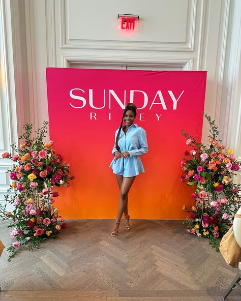 #Summer #lookbook #shortset #loose #Dallas #influencer Influencer Party, Skin Journey, Career Vision Board, Brand Event, Shot List, Sunday Riley, Healthy Glowing Skin, Summer Lookbook, Skin Texture