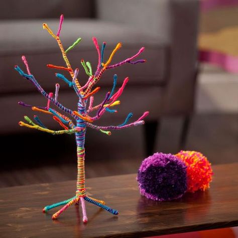 Yarn Trees, Kraf Diy, Easy Arts And Crafts, Crafts For Kids To Make, Upcycled Crafts, Tree Crafts, Nature Crafts, Yarn Art, Cute Crafts