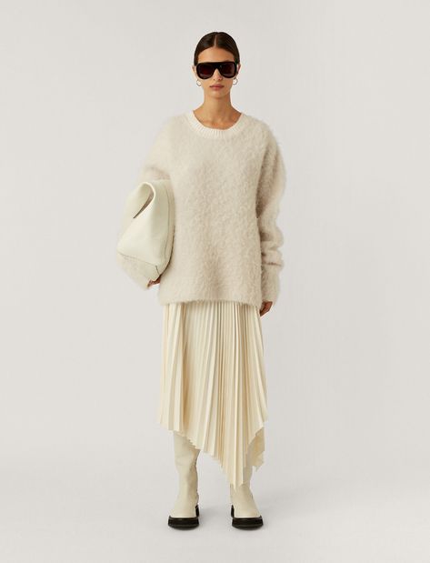 Joseph Fashion, Designer Knitwear, Oversize Fashion, Knitwear Fashion, Outfit Combinations, Luxury Clothing, White Outfits, Knit Jumper, Minimal Fashion