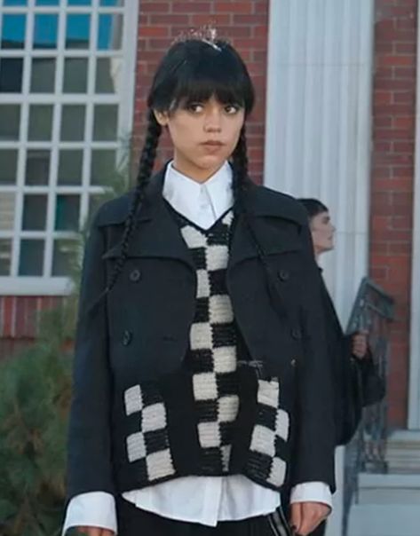 Wednesday 2022 Jenna Ortega Cropped Jacket Is Now Exclusively Available Here In All Sizes Just For $119. Order It Now & Avail Free Shipping To Save $20! Wednesday Jenna, Wednesday Addams Outfit, Cop Outfit, Wednesday Costume, Captain America Jacket, Black Cropped Jacket, Shearling Jacket Women, Cafe Racer Jacket, Cropped Coat